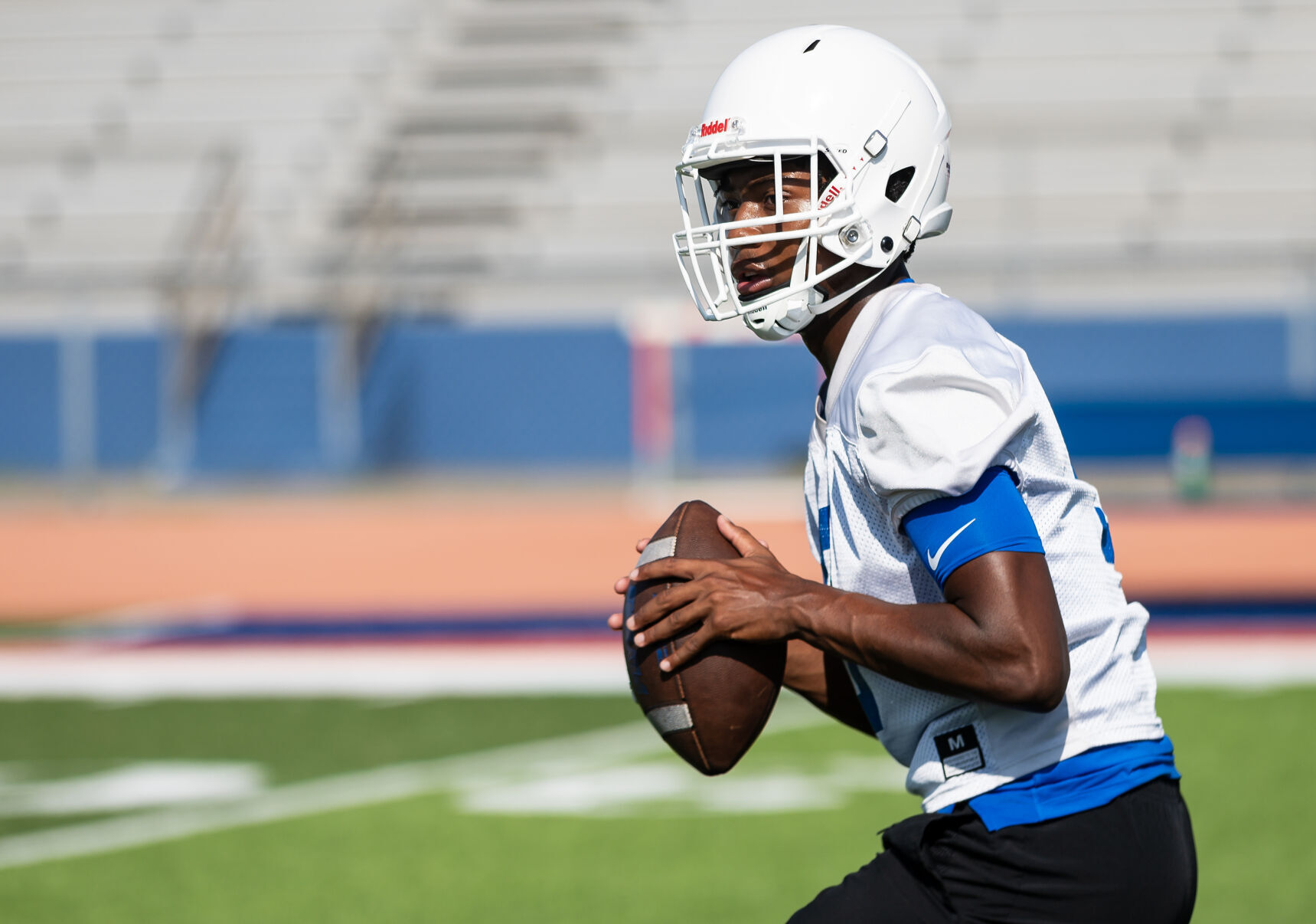 No. 16: Robert Battle, QB, East St. Louis